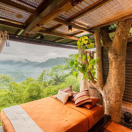 Bird Hills Bamboo House Villa Karangasem  Ngoại thất bức ảnh