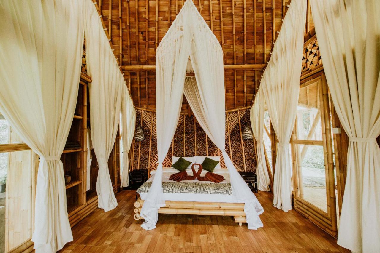 Bird Hills Bamboo House Villa Karangasem  Ngoại thất bức ảnh