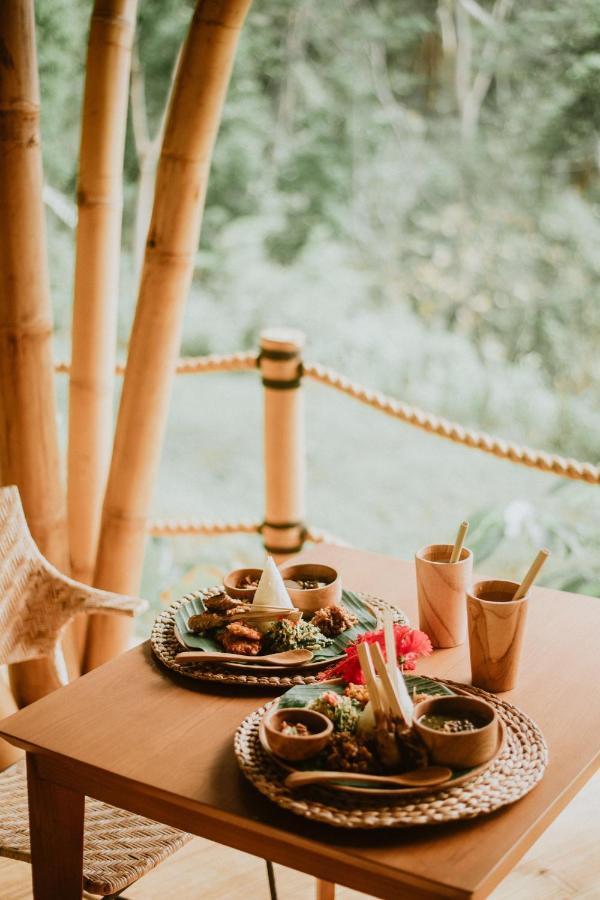 Bird Hills Bamboo House Villa Karangasem  Ngoại thất bức ảnh