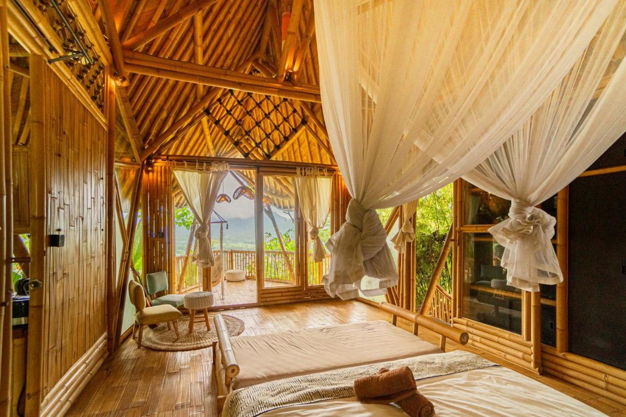 Bird Hills Bamboo House Villa Karangasem  Ngoại thất bức ảnh
