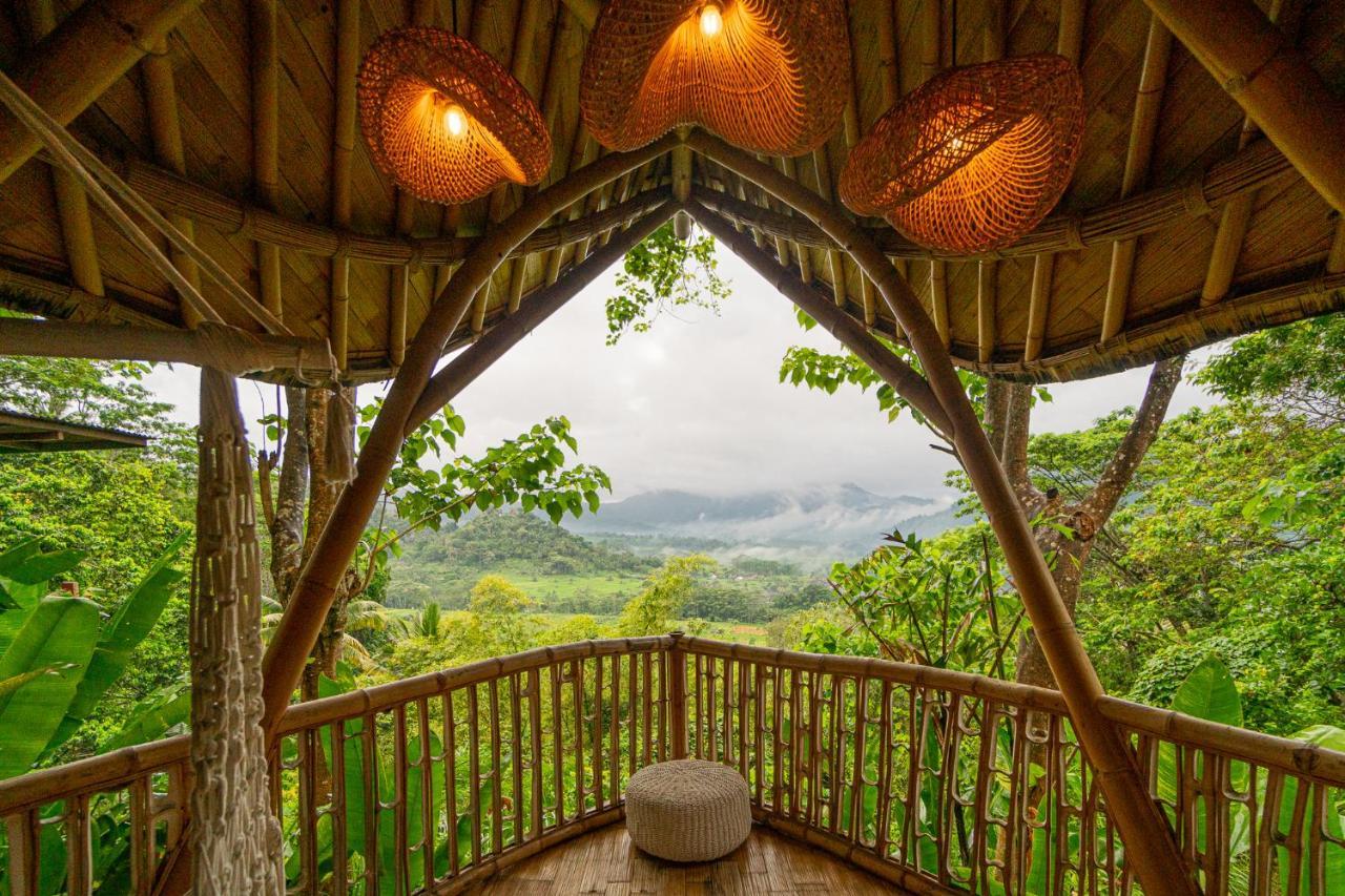 Bird Hills Bamboo House Villa Karangasem  Ngoại thất bức ảnh